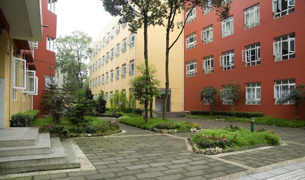 成都石室中學(xué)（初中）院校風采