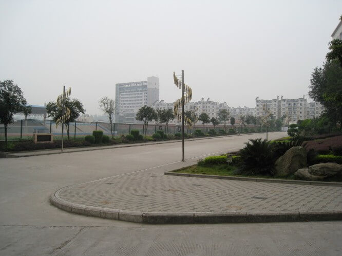 隆昌一中好不好？