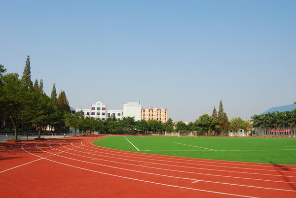 瀘化中學(xué)地址在哪？