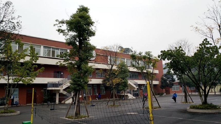 成都七中八一學(xué)校地址在哪里？