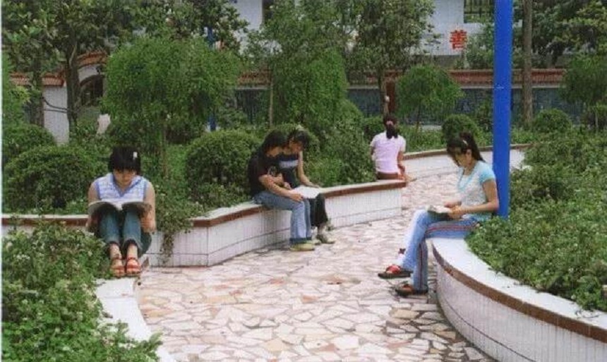 倉山中學(xué)怎么樣，這個(gè)學(xué)校好不好？