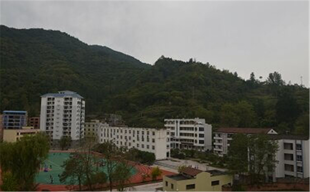 萬源市第二中學(xué)教學(xué)質(zhì)量怎么樣、好不好?