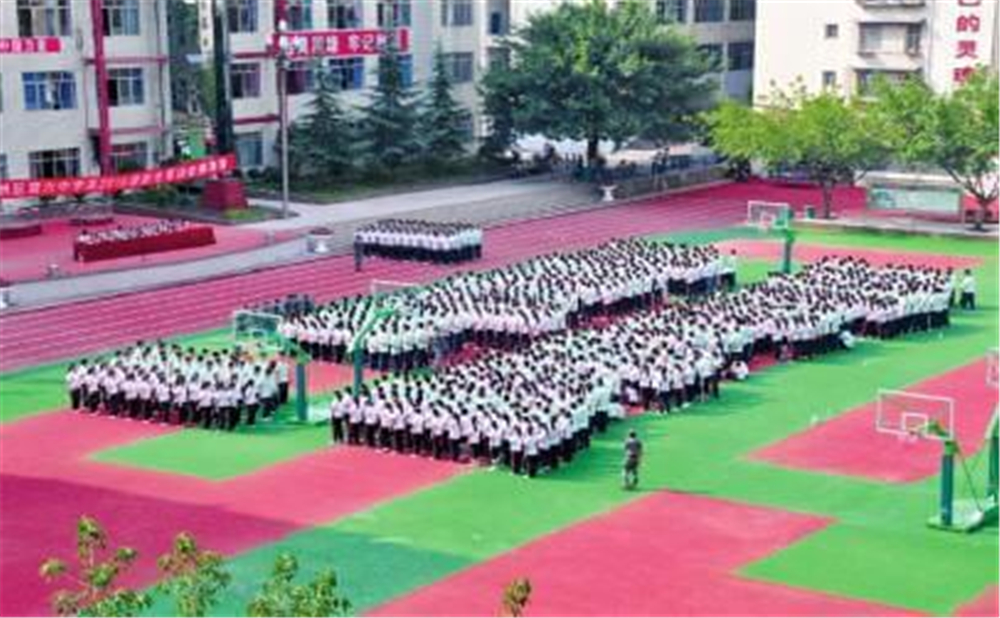 巴中六中學校環(huán)境怎么樣？
