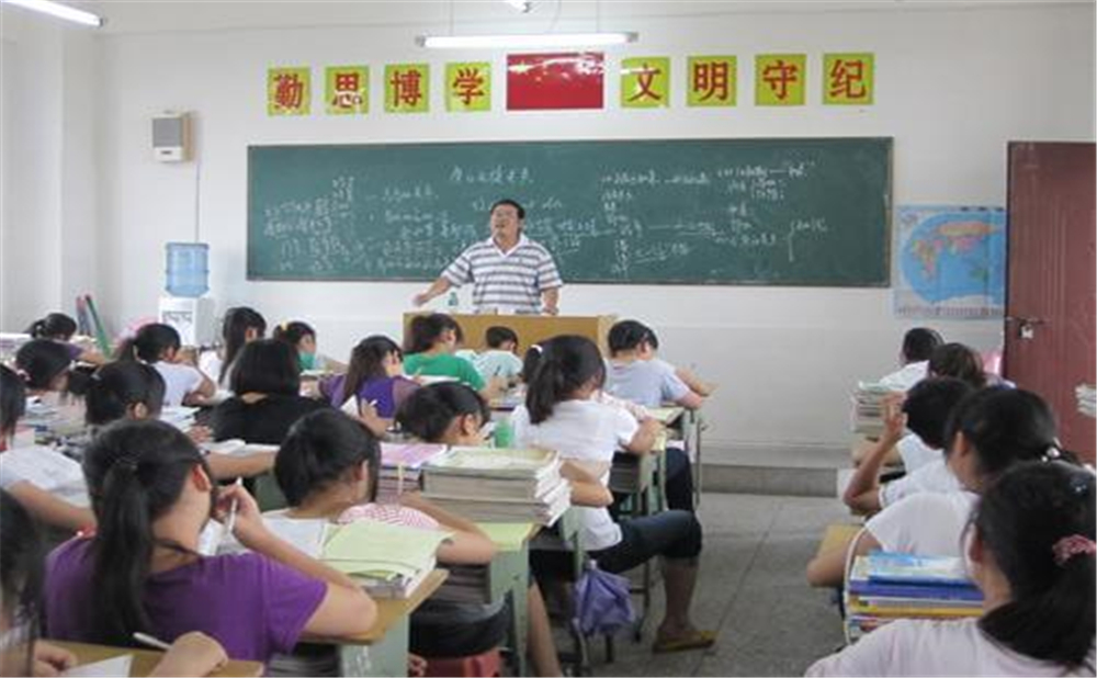 奇章中學(xué)學(xué)校招辦電話是多少？