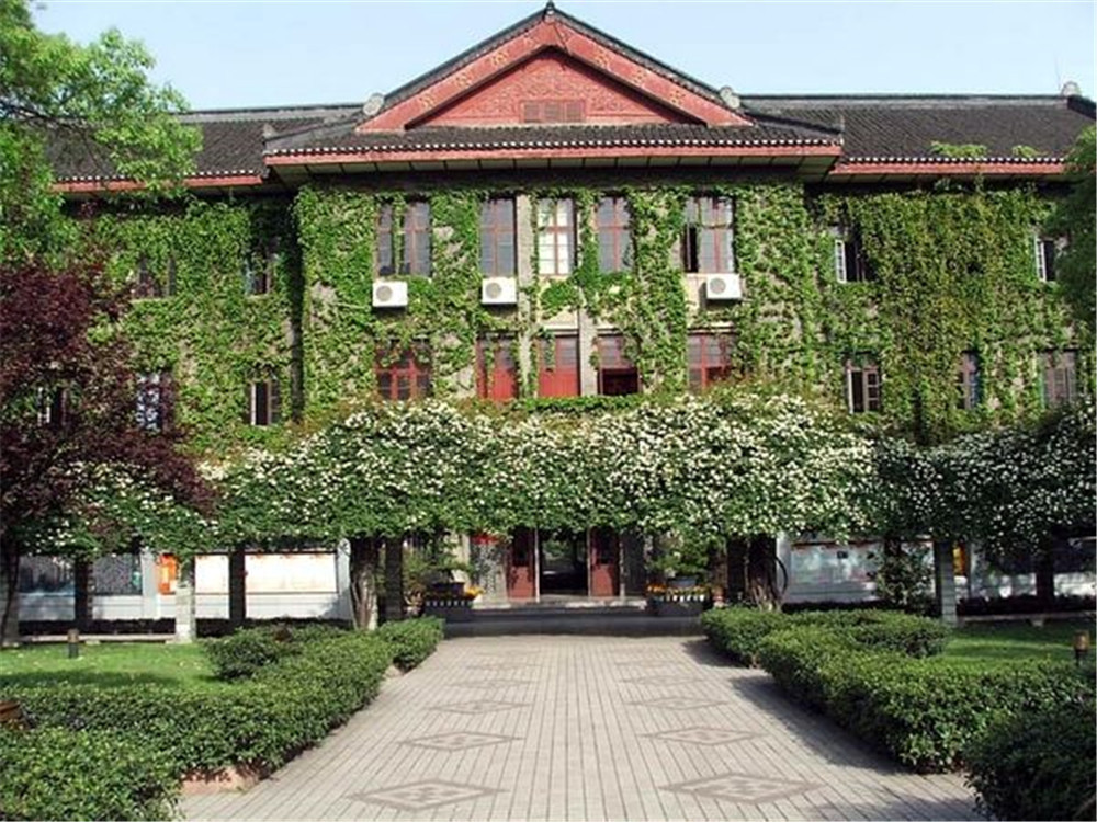 成都市田家炳中學(xué)的升學(xué)率怎么樣？