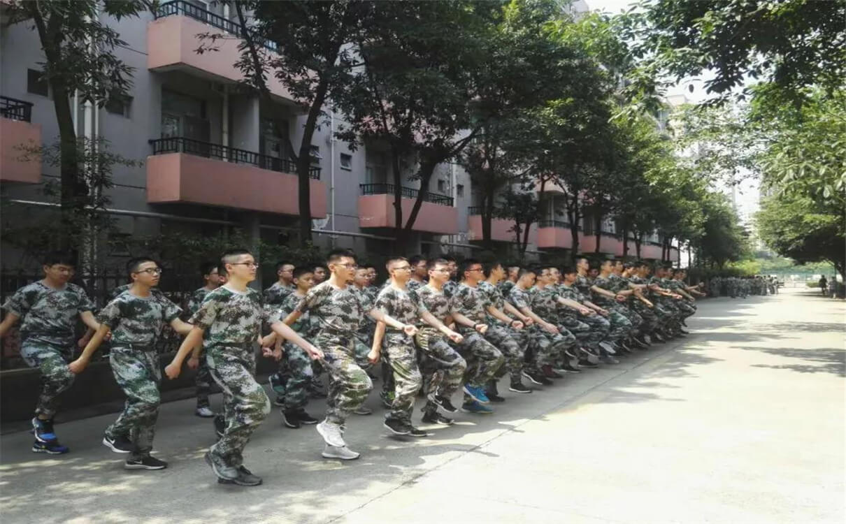 川化中學(xué)2020年招生錄取分?jǐn)?shù)線(xiàn)是多少？