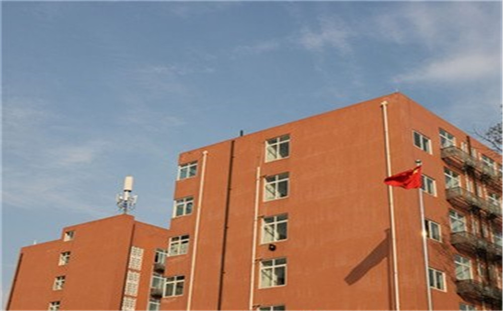 成都市實驗中學招生一年的學費是多少？