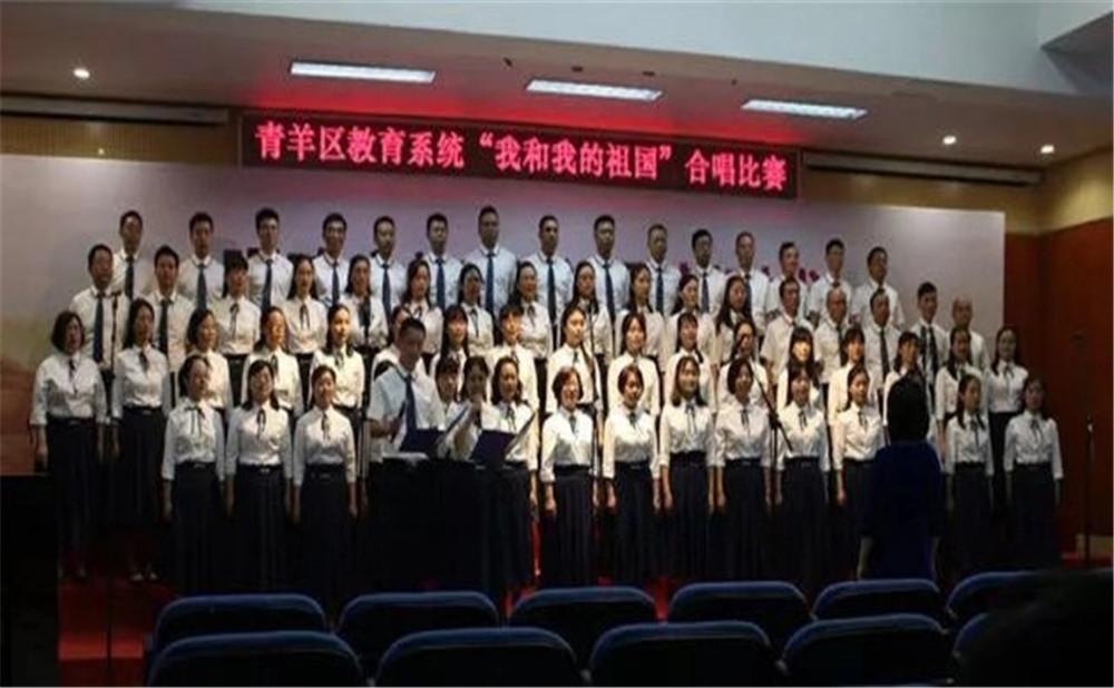 成都十一中每年學(xué)費(fèi)是多少？