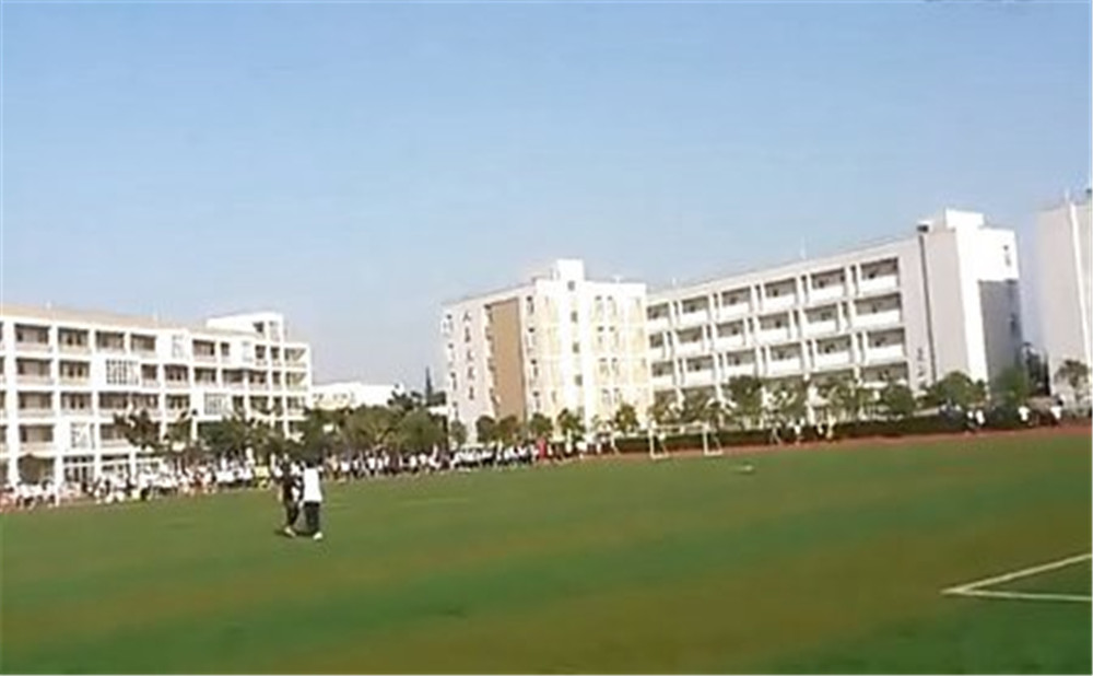 郫縣四中的高考升學(xué)率高不高？