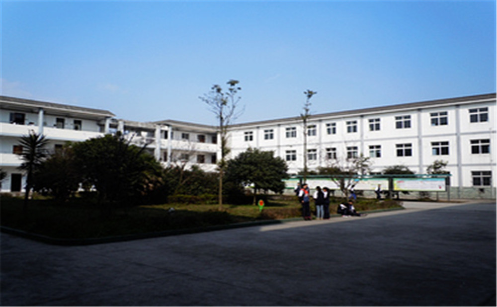 郫縣三中2020年招生計劃是多少？