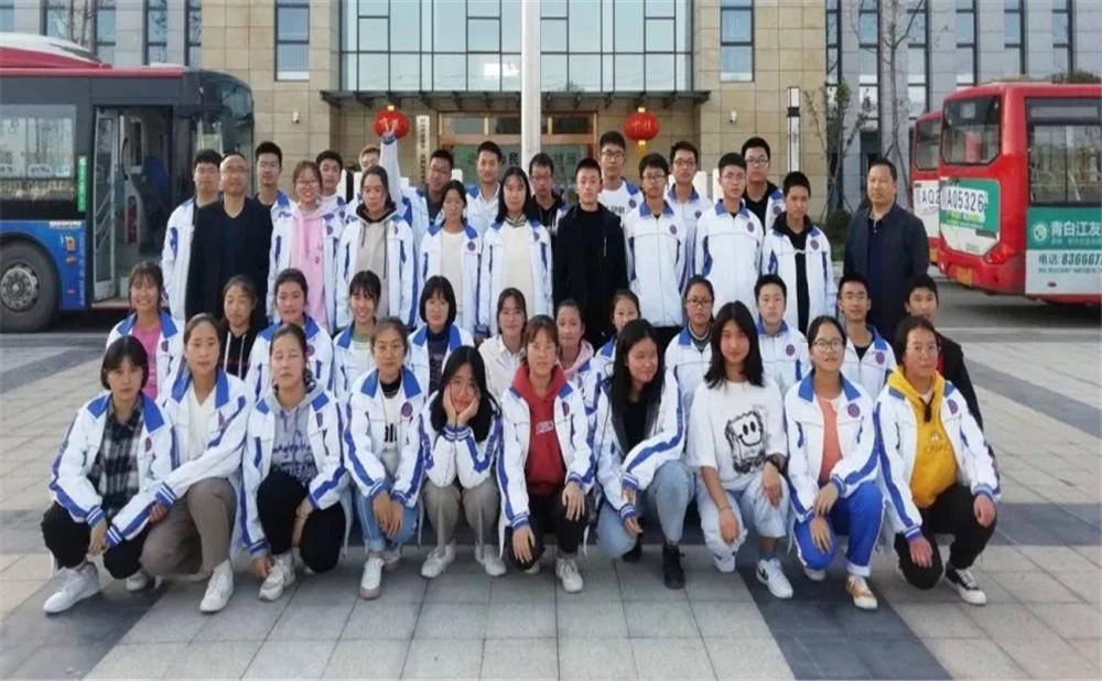 城廂中學(xué)老師怎么樣？