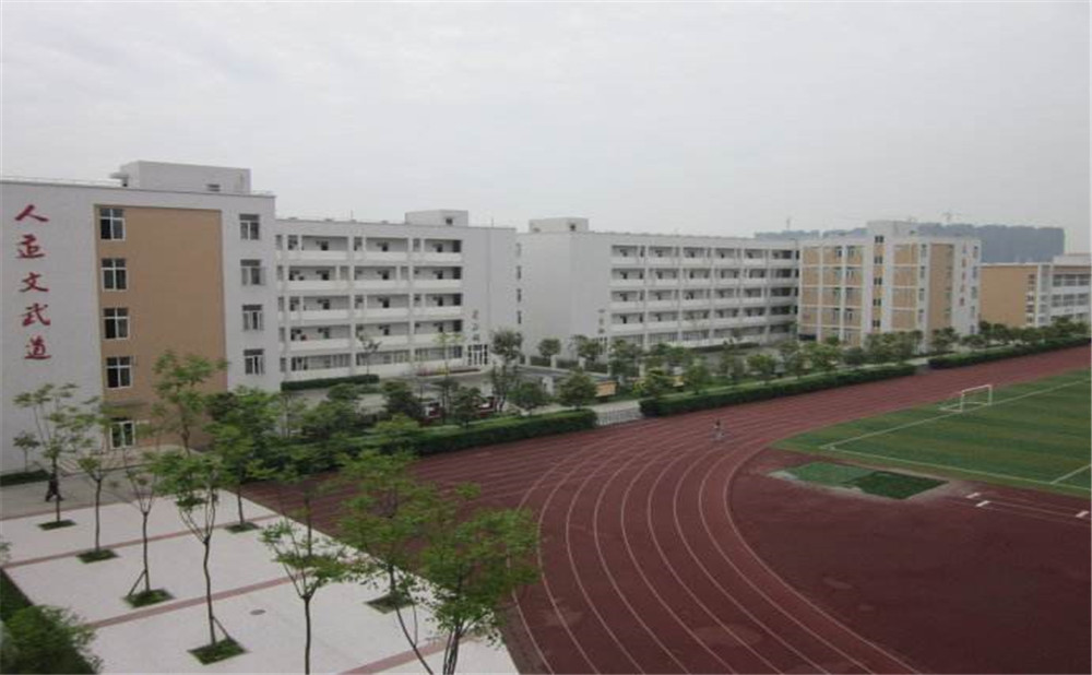郫縣一中高中宿舍怎么樣？