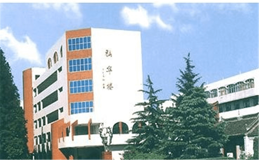 泰興中學(xué)近三年的錄取分?jǐn)?shù)是多少分？