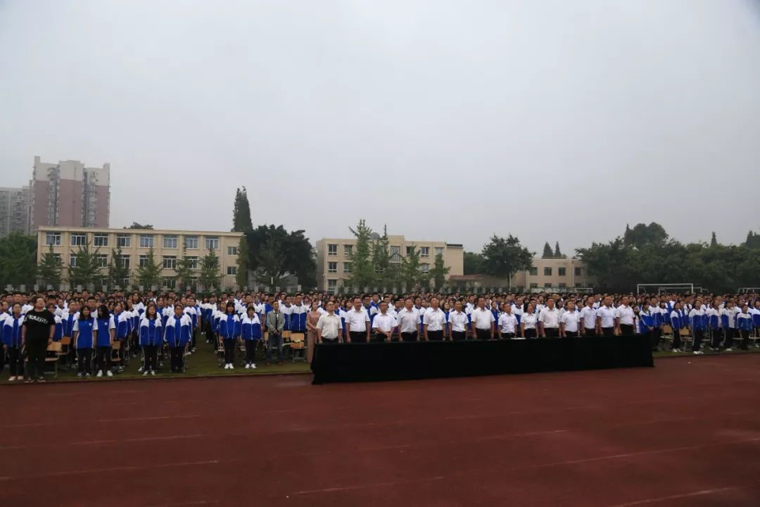 華潤高級中學(xué)近三年的錄取分?jǐn)?shù)線是多少？