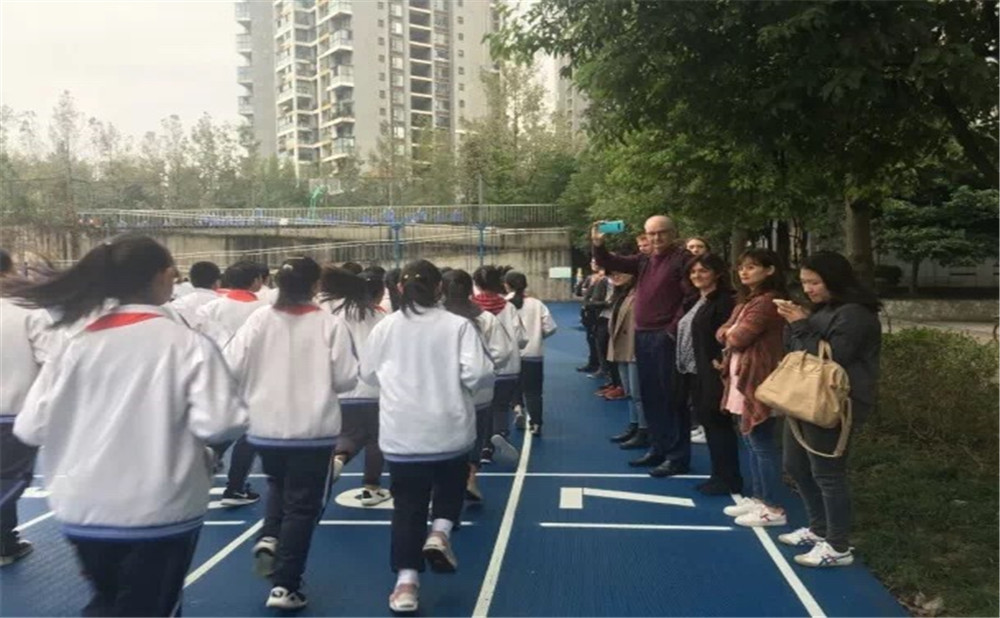 成都市第三中學(xué)本科升學(xué)率是多少？