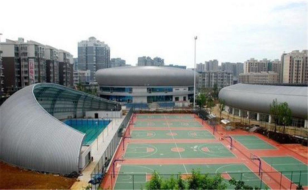 簡(jiǎn)陽(yáng)中學(xué)的高中住宿怎么樣？