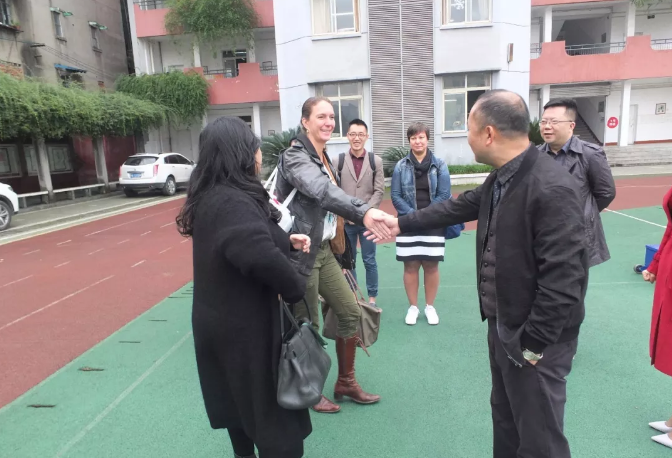 2020年通錦中學(xué)計(jì)劃招多少人？"image.png"