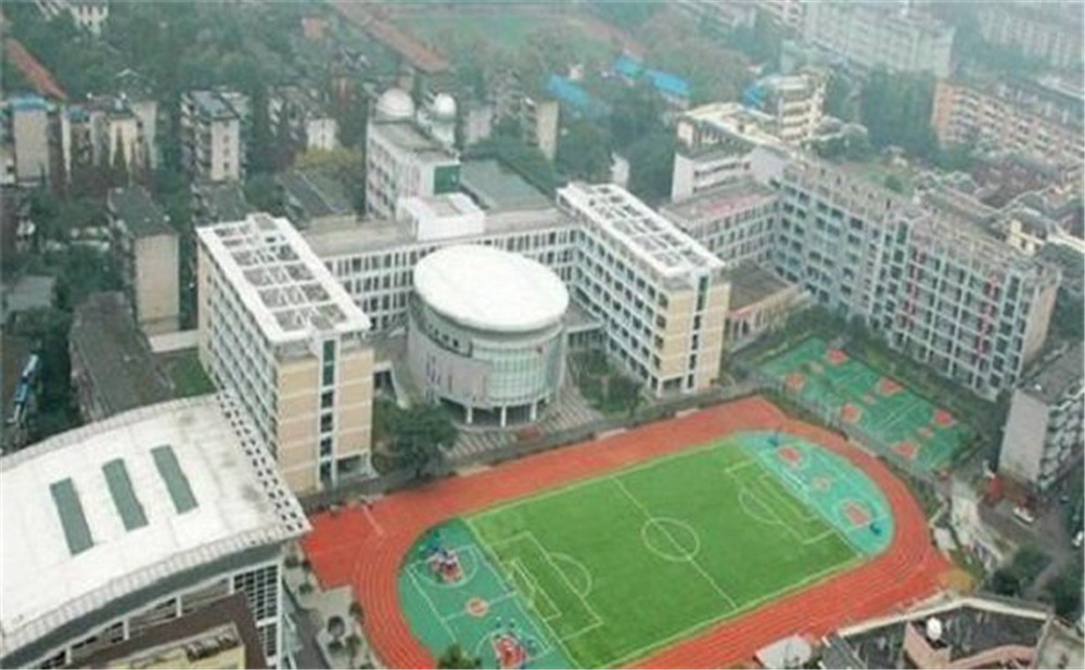 成都十二中（四川大學(xué)附屬中學(xué)）的本科升學(xué)率高不高？