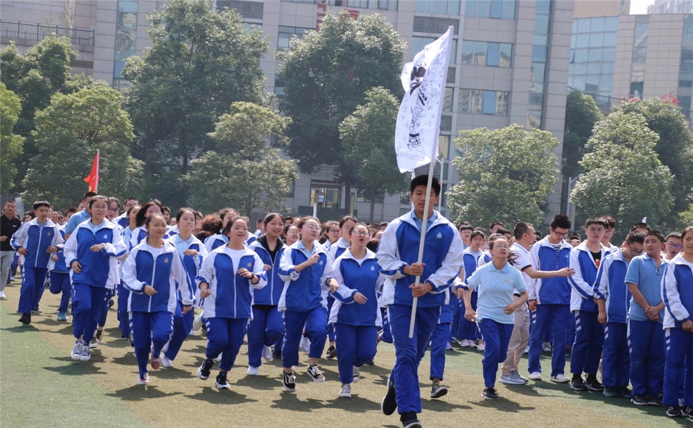 石室天府中學(xué)錄取分?jǐn)?shù)是多少？