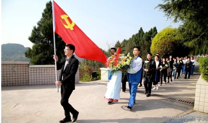 簡陽中學(xué)的本科升學(xué)率是多少？