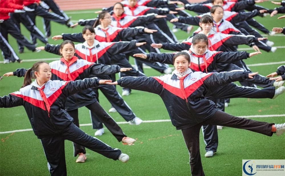 成都西川中學高中部的錄取分數(shù)是多少？