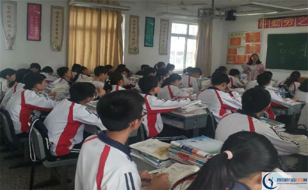 濛陽中學高中本部的錄取分數(shù)是多少？