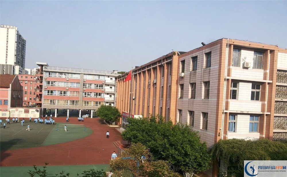 中考通錦中學(xué)的招生分?jǐn)?shù)線是多少分？
