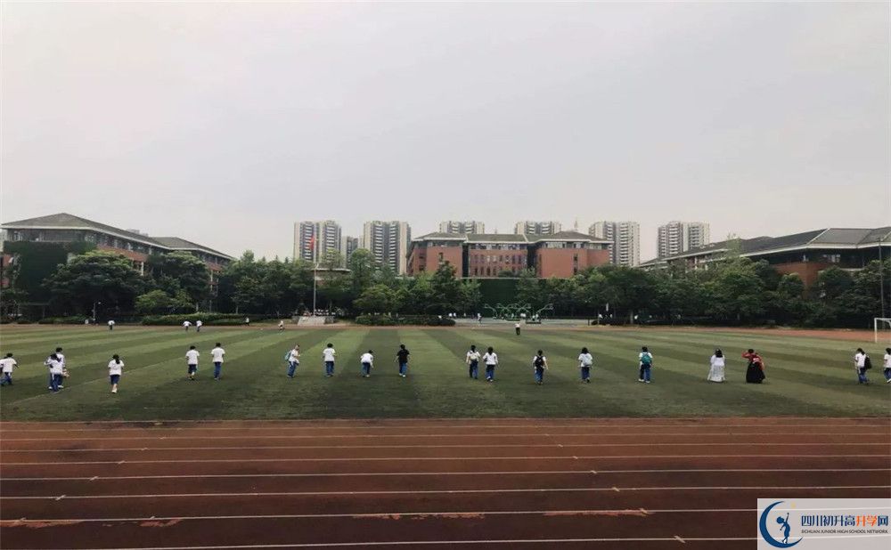 成都七中高新校區(qū)的老師好不好？