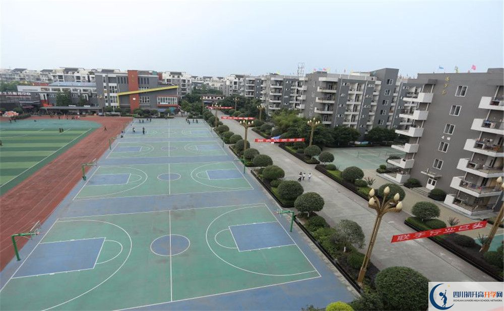 大彎中學(xué)的老師好不好？