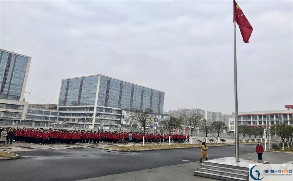 北京第二外國(guó)語(yǔ)學(xué)院成都附屬中學(xué)住宿條件怎么樣？