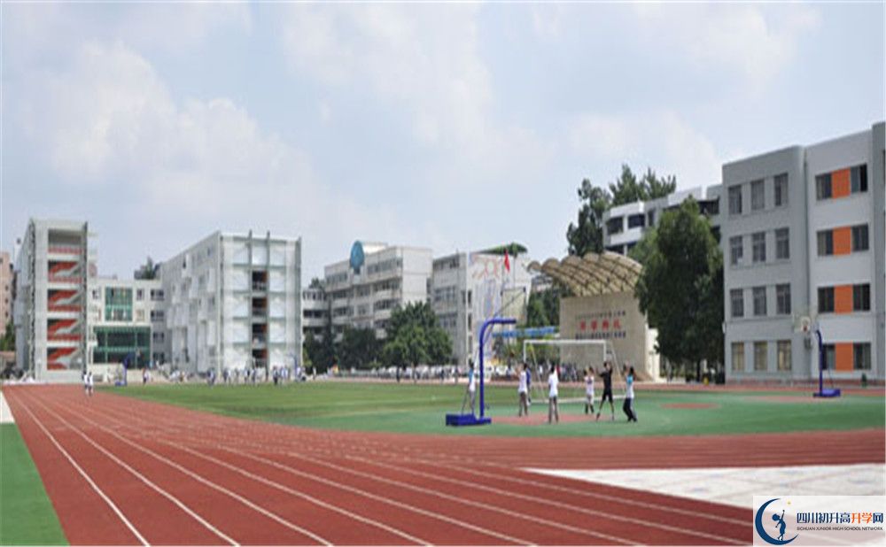 成都鐵路中學(xué)2020年清華北大上人數(shù)是多少？