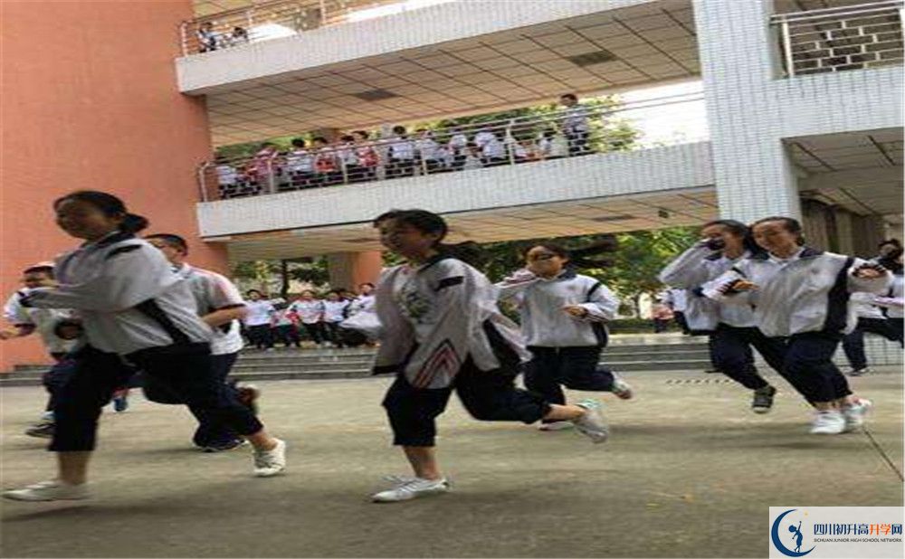 成都樹德中學(xué)光華校區(qū)地址怎么走？