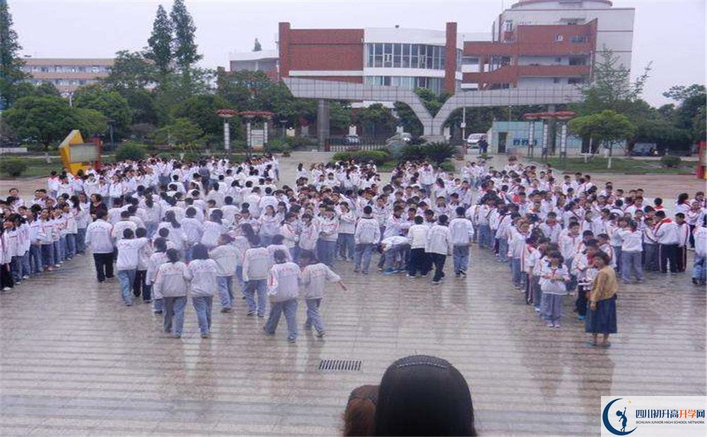 彭州中學2020年被清華北大錄取的學生有多少？
