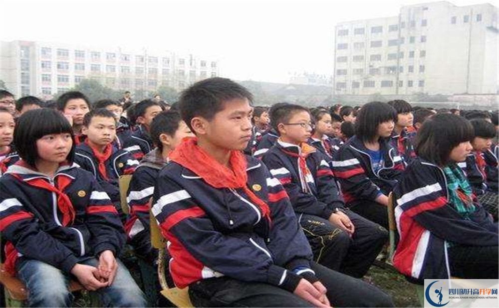 大邑縣實驗中學2020年高中部入學條件是什么？