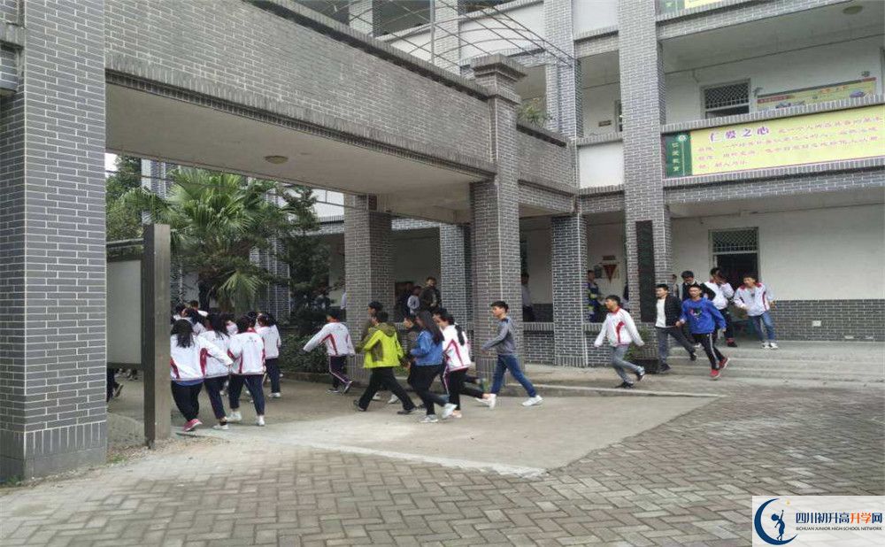 安仁中學(xué)初升高自主招生錄取線是多少分？