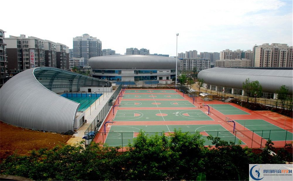 簡陽中學住宿費用是多少？