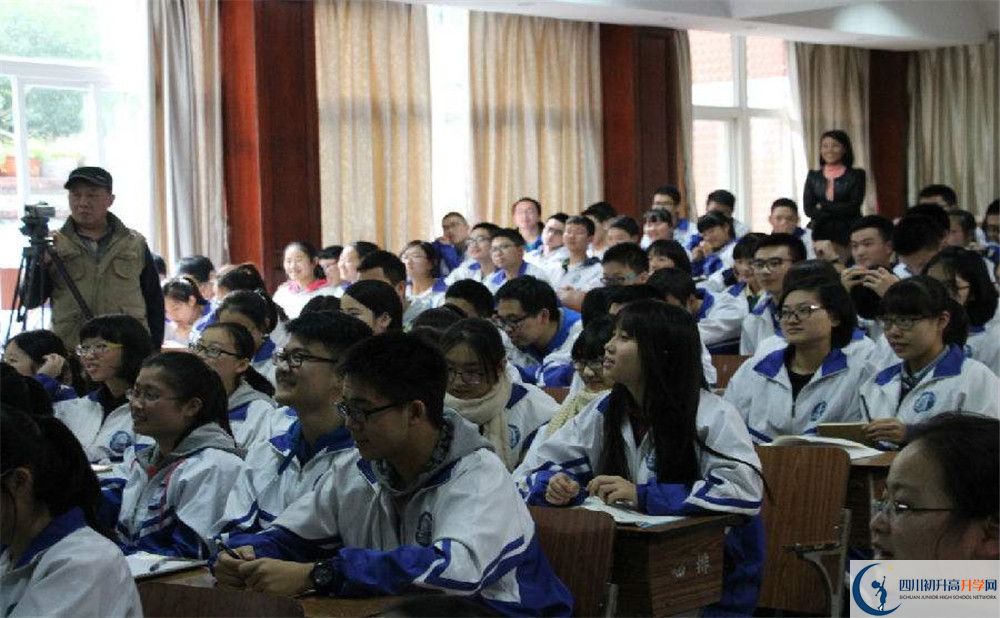 北師大成都實驗中學2020年保送清華北大的人數(shù)有多少？