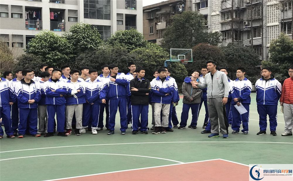 成都大學(xué)附屬中學(xué)初升高難不難？