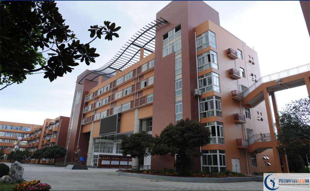 溫江中學的高中住宿怎么樣？