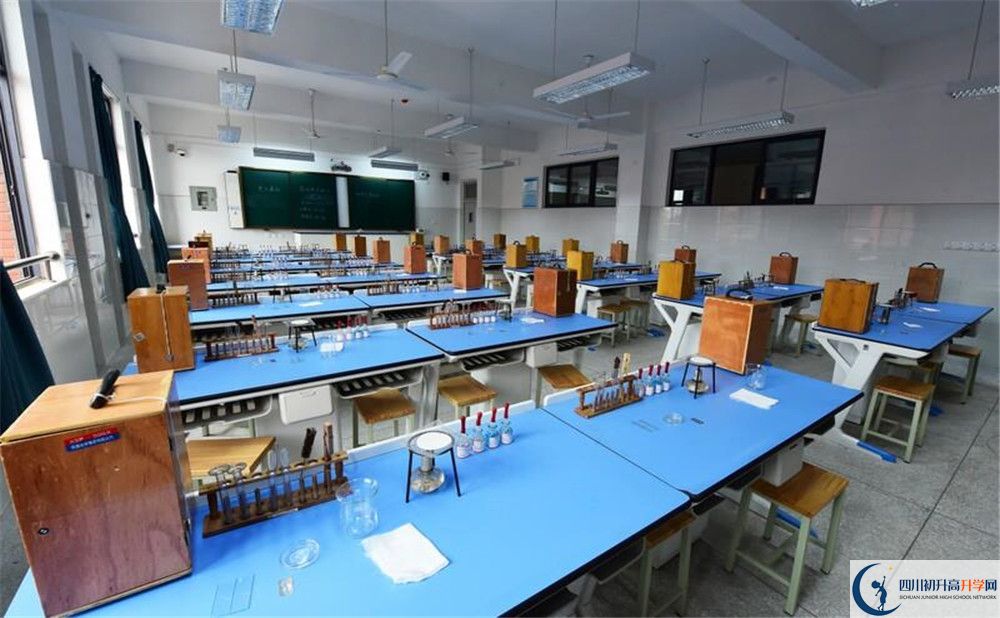 新都一中2020年保送清華北大的人數(shù)是多少？