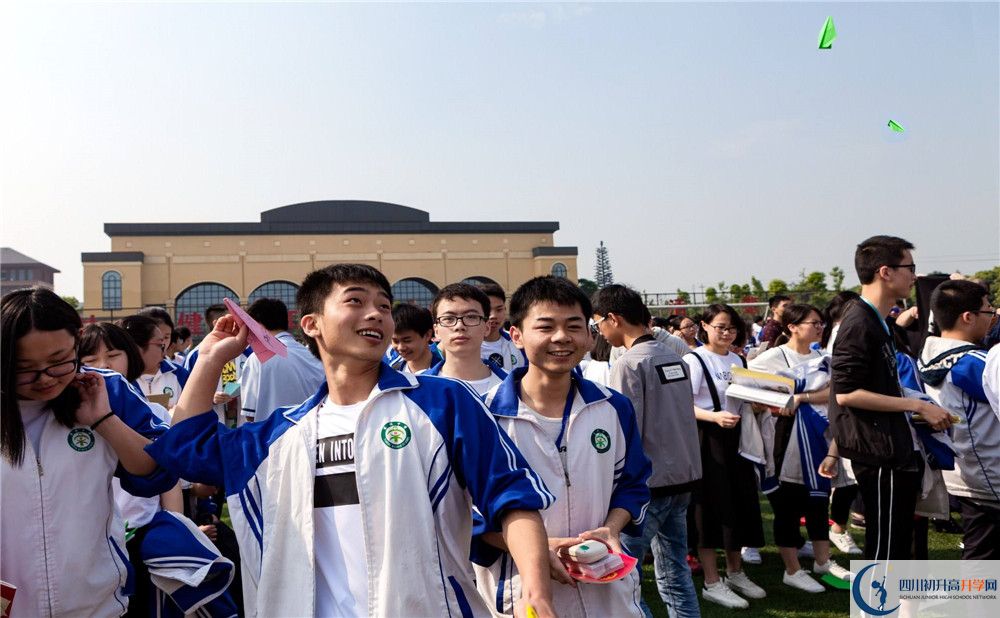 棠湖中學2020年保送清華北大的人數有多少？
