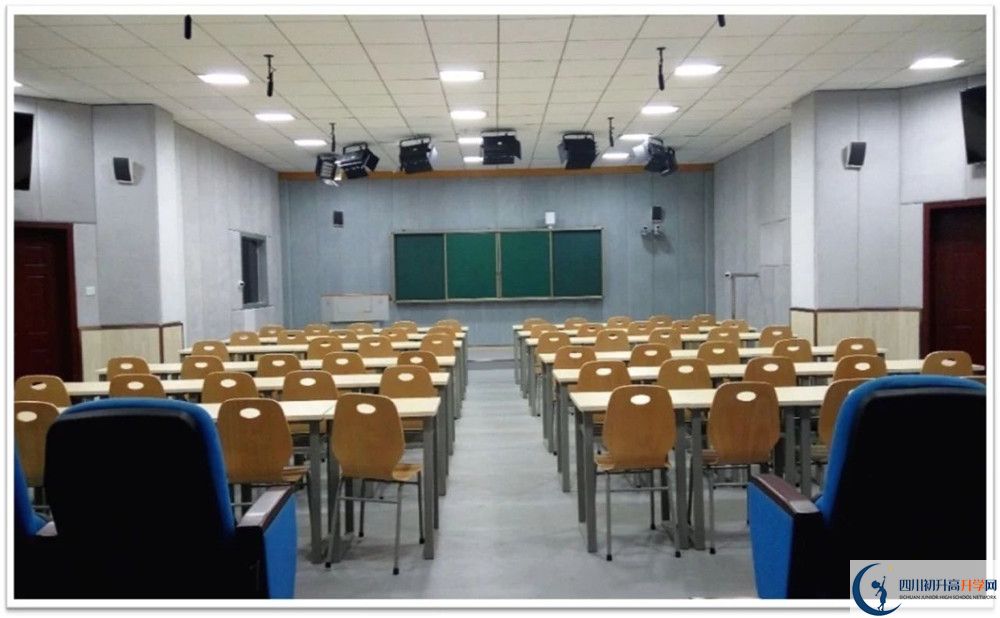 成都市泡桐樹(shù)中學(xué)高2020屆高三理綜階段檢測(cè)試題難嗎？