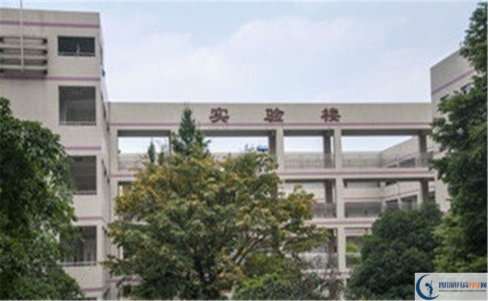2020溫江二中期末試卷數(shù)學在難嗎？