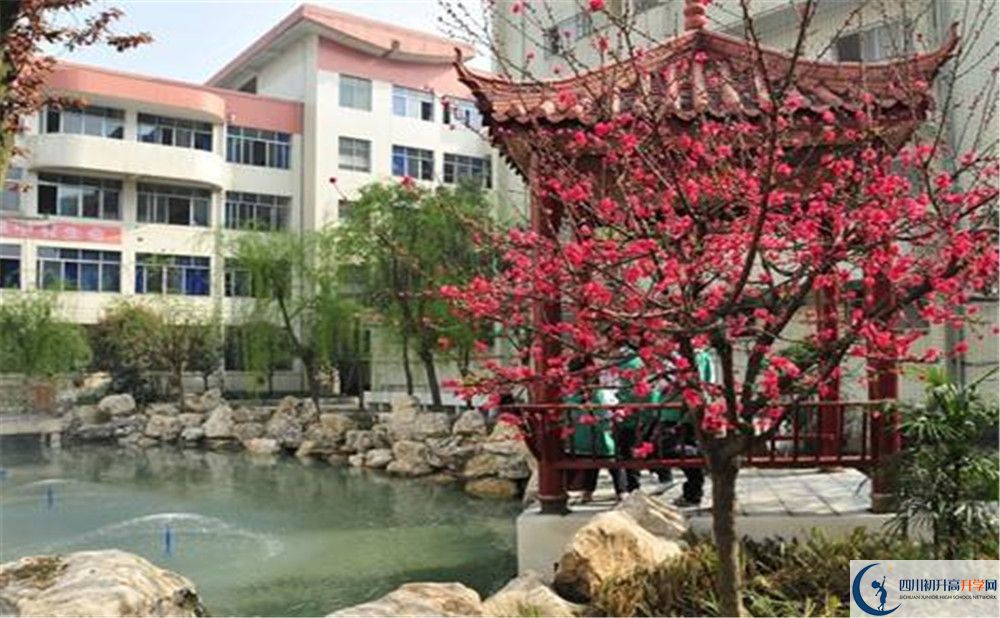 蜀城中學(xué)高中分班考試難嗎？
