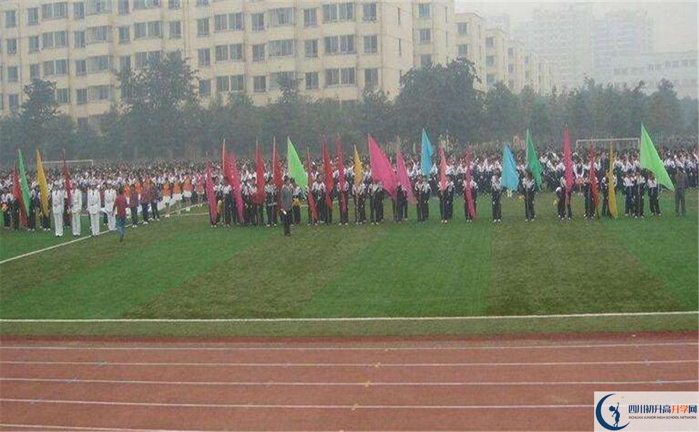 成都外國語學校走讀生作息時間是怎樣的？