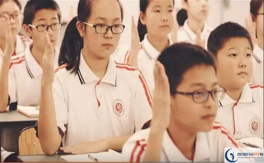 成都市第四十九中學(xué)補(bǔ)課多少錢？