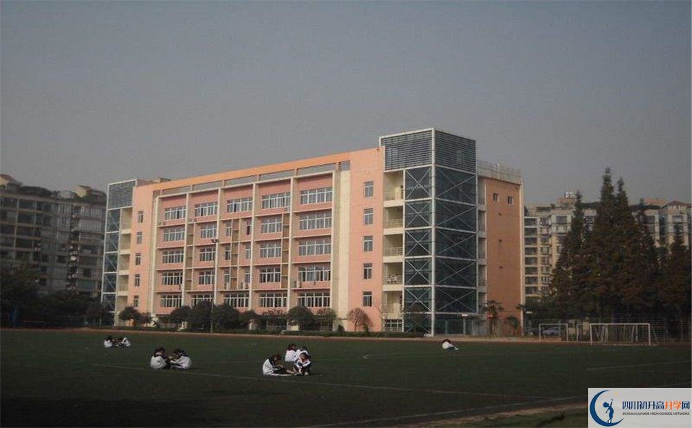 成都十八中2020年高考人數(shù)是多少？