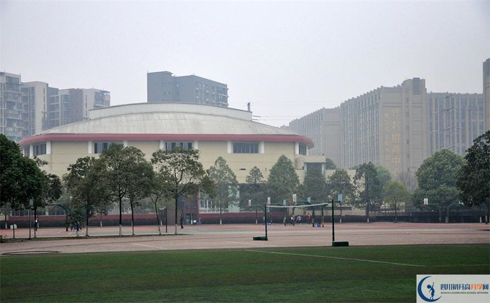 成都外國語學校走讀生作息時間怎么安排？