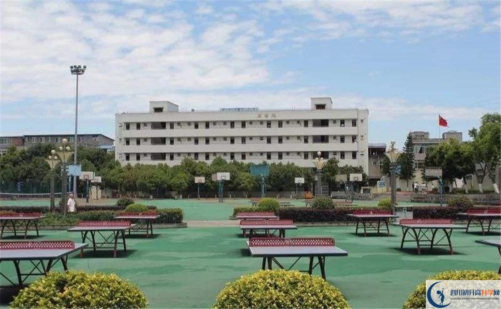 成都市籍田中學(xué)2020年高考人數(shù)是多少？