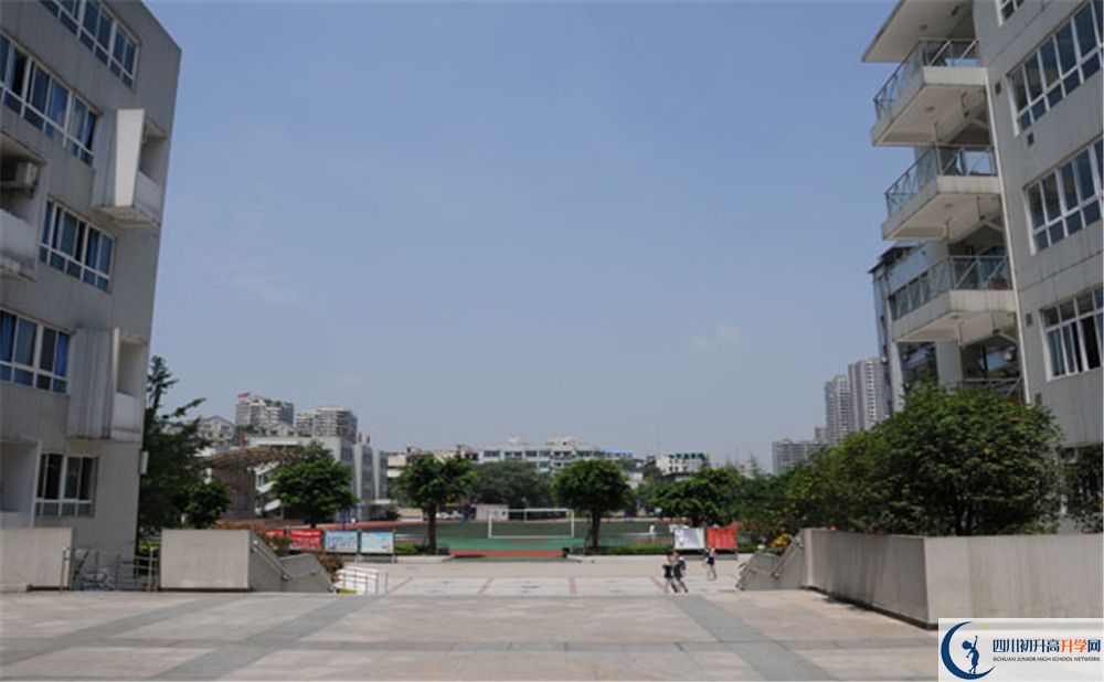 成都鐵路中學今年的錄取條件是否有變化？